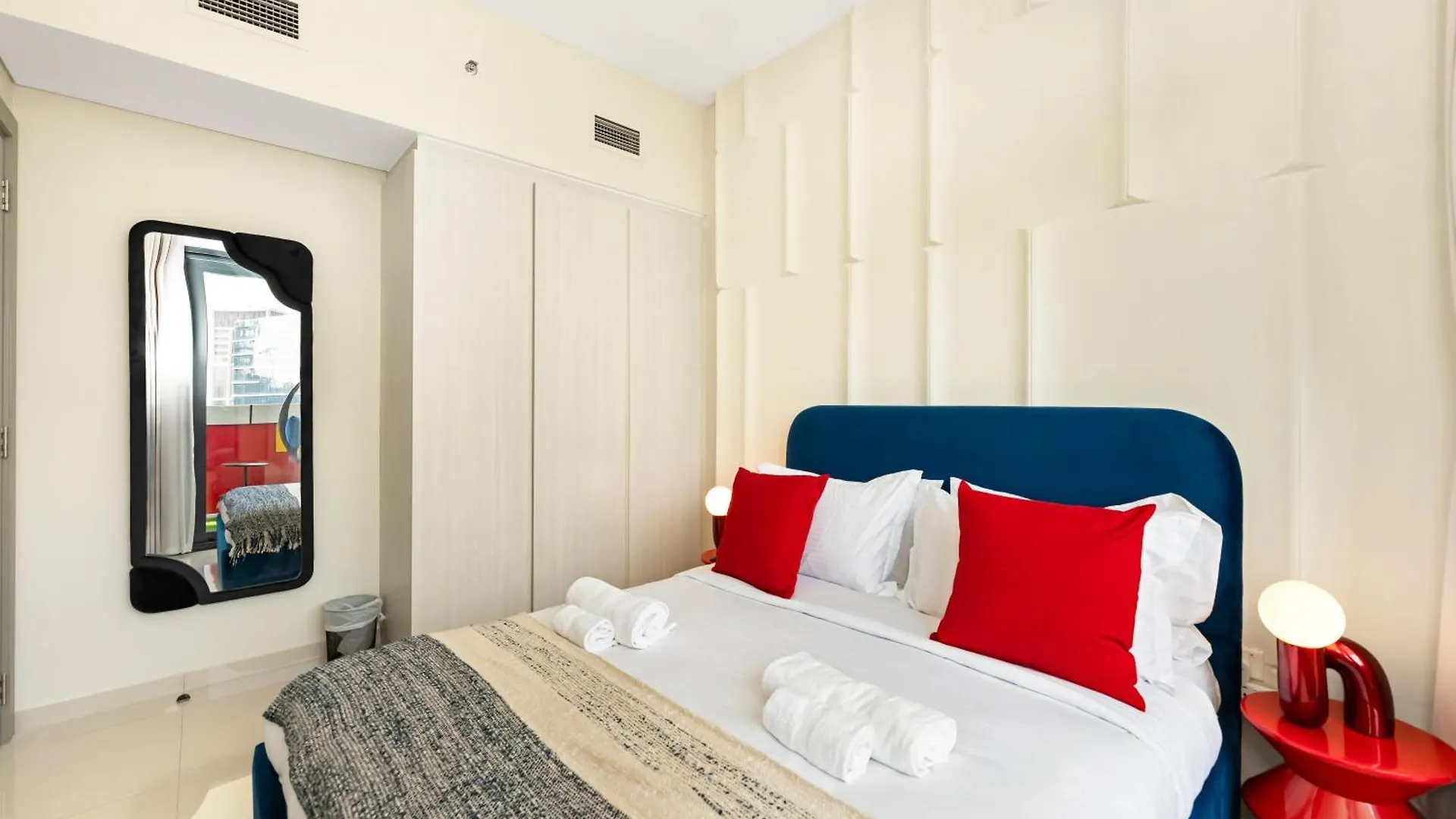 New 1Br, Burj Khalifa View, Top Floor, 8Min To Dubai Mall